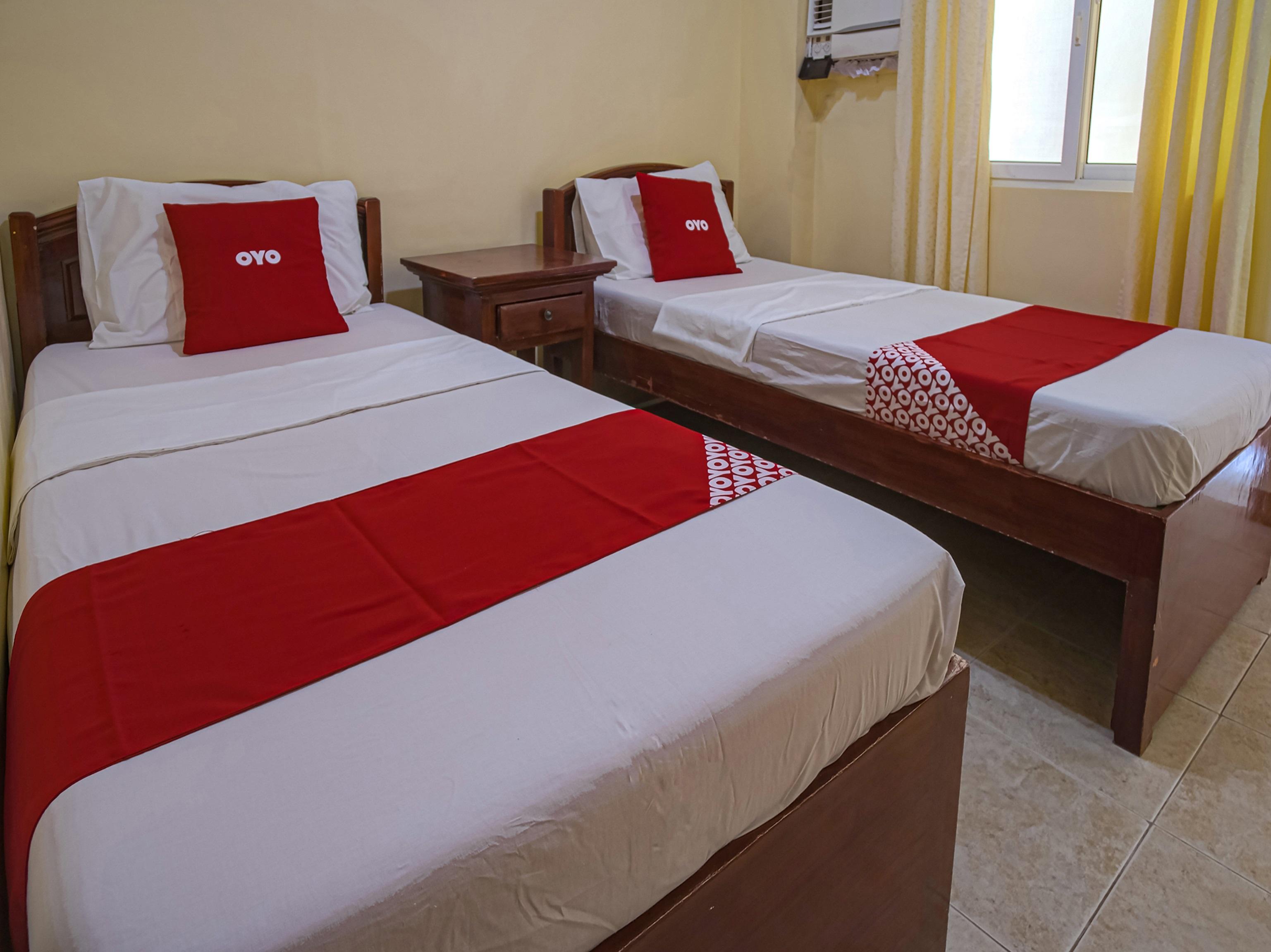 Casa D' Estrella Apartelle Balabag  Bagian luar foto