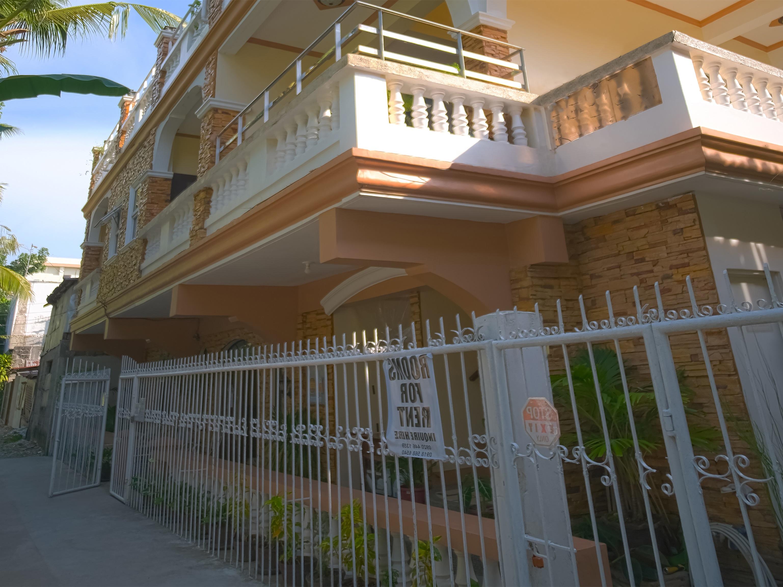 Casa D' Estrella Apartelle Balabag  Bagian luar foto