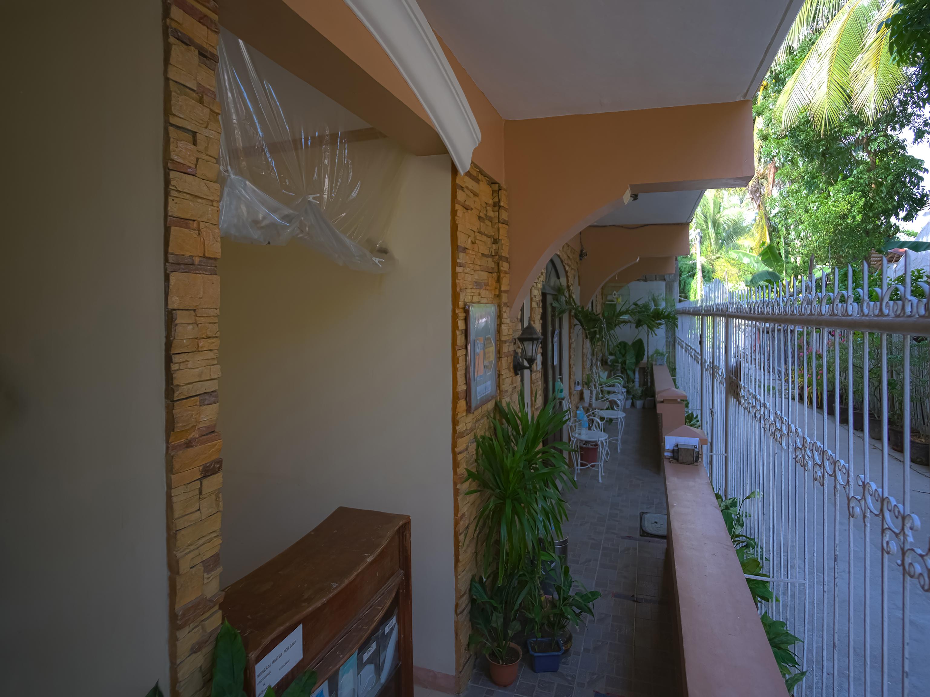 Casa D' Estrella Apartelle Balabag  Bagian luar foto