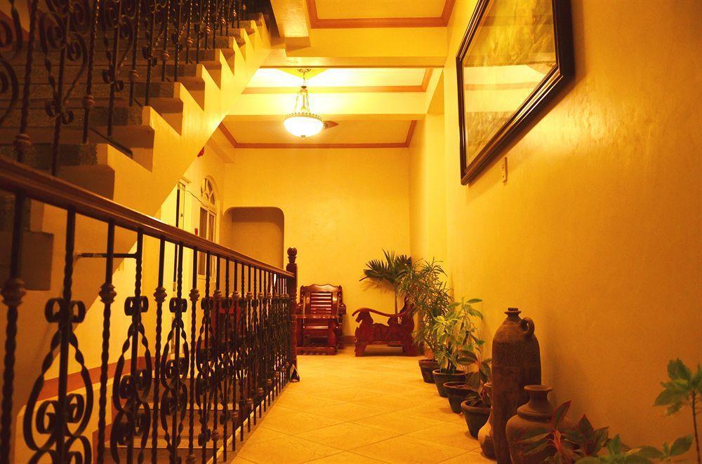 Casa D' Estrella Apartelle Balabag  Bagian luar foto
