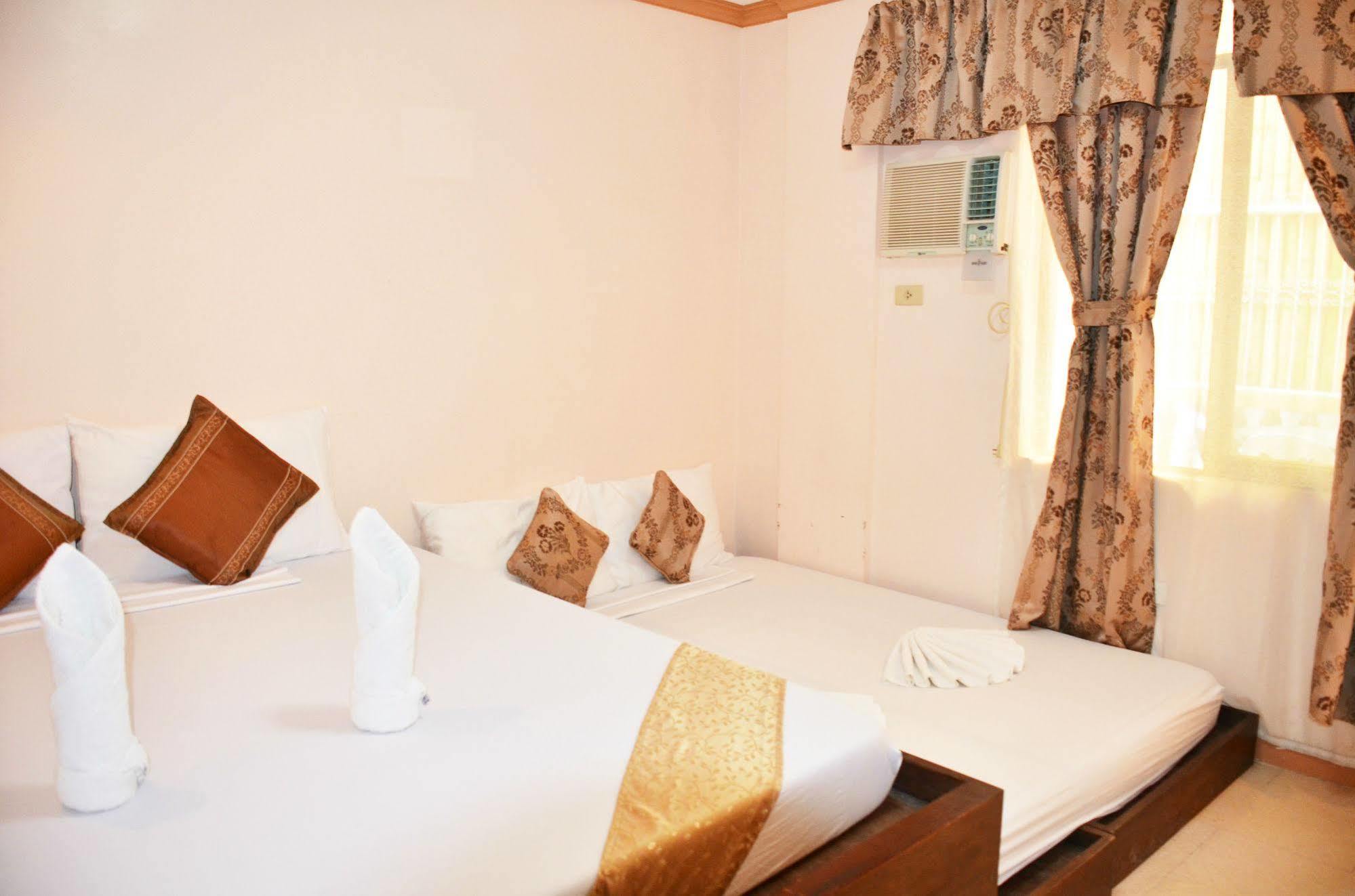Casa D' Estrella Apartelle Balabag  Bagian luar foto