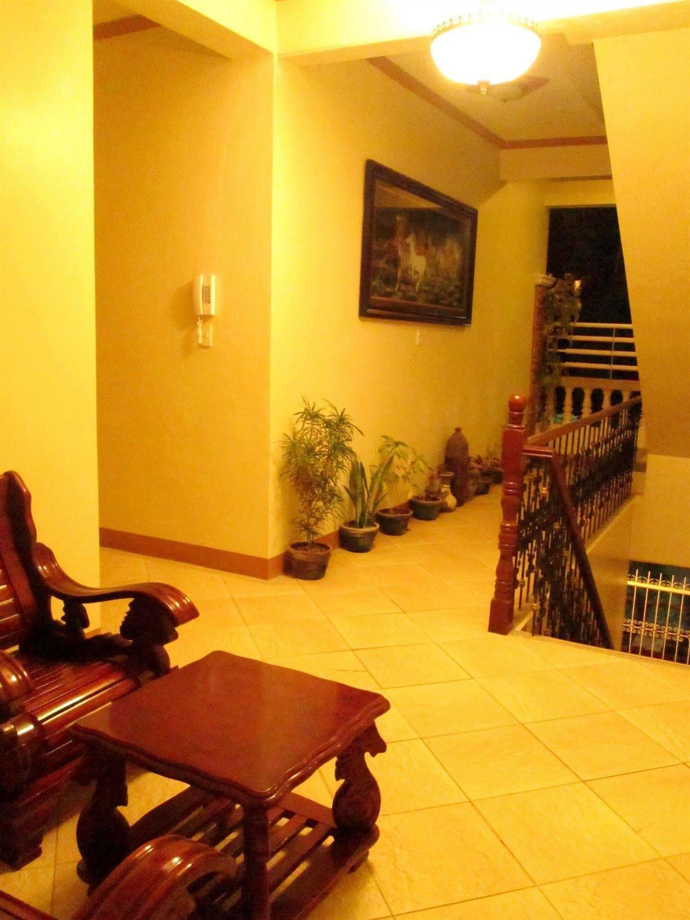 Casa D' Estrella Apartelle Balabag  Bagian luar foto
